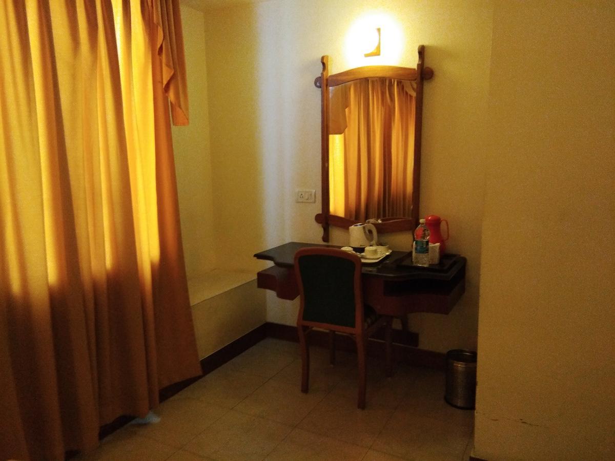 Hotel Pankaj Thiruvananthapuram Exterior foto
