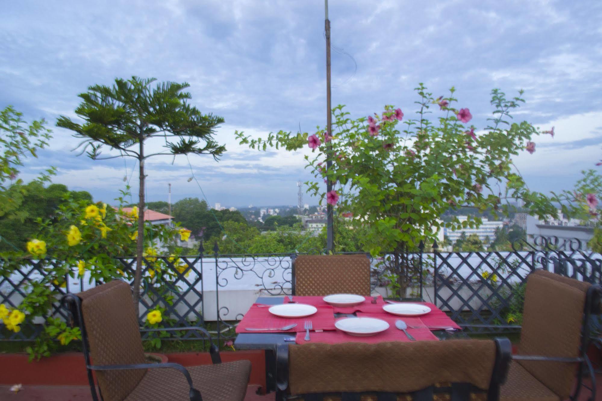Hotel Pankaj Thiruvananthapuram Exterior foto
